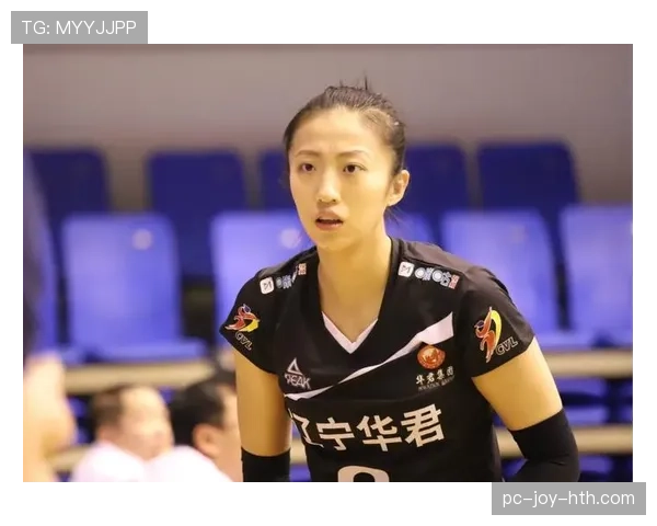 丁霞训练完直接啃鸡腿，这自律和放纵切换也太真实了