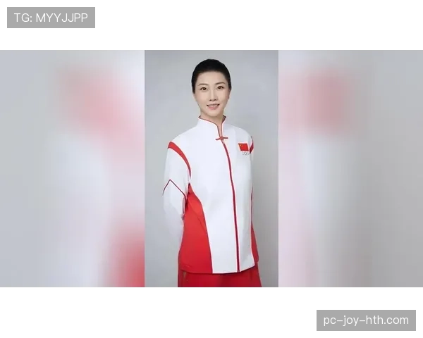 要是拍袁心玥的私下生活——场上像队长,场下却是拎菜袋排队回家的那个女生